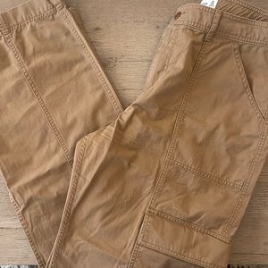 Abercrombie & Fitch Women's Relaxed Utility Pant
BROWN Size 14/32